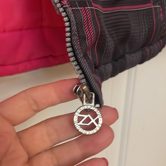 Zero xposure girls coat. In great condition, very warm. Size 10/12 medium - Picture 5 of 5